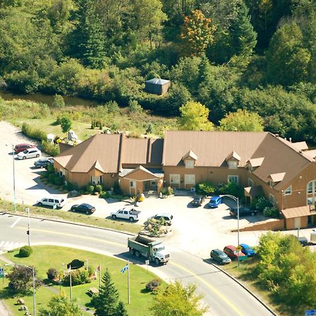 Hotel Alila Saint-Sauveur-des-Monts Exteriör bild